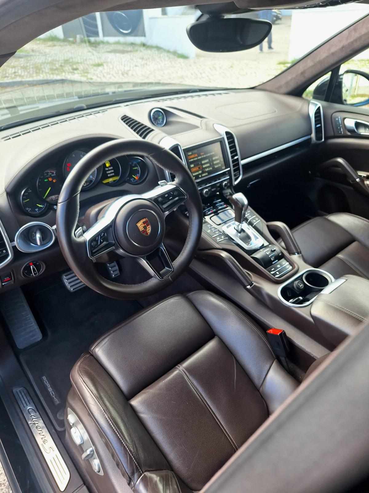 porsche-cayenne-s-3-0-v6-e-hybrid-2015-gasolina-2995cc