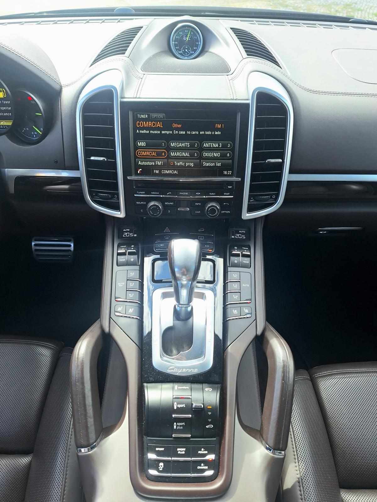 porsche-cayenne-s-3-0-v6-e-hybrid-2015-gasolina-2995cc