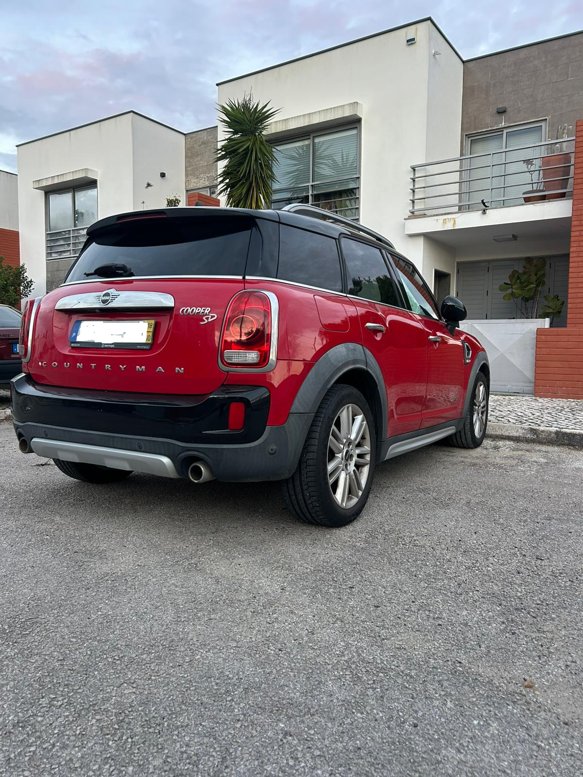 mini-countryman-sd-all4-2-0-2018-diesel-1995cc