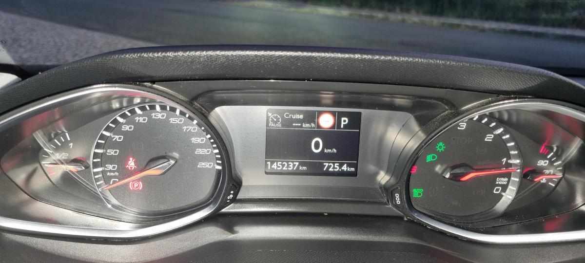 peugeot-308-sw-2018-diesel-1500cc