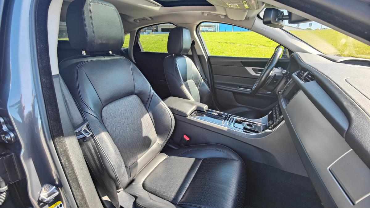 jaguar-xf-20d-2016-diesel-1999cc
