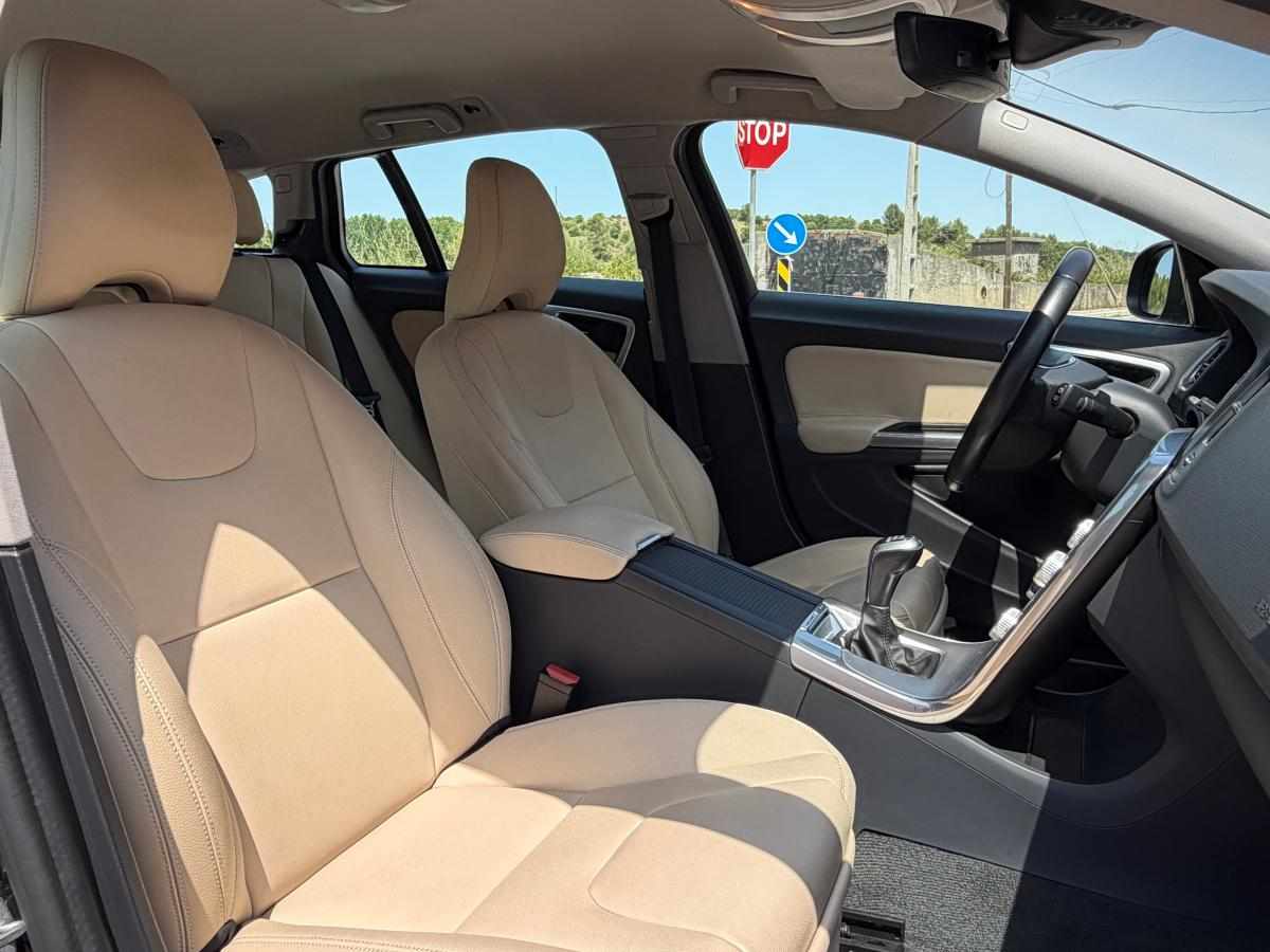volvo-v60-d2-2017-diesel-1969cc