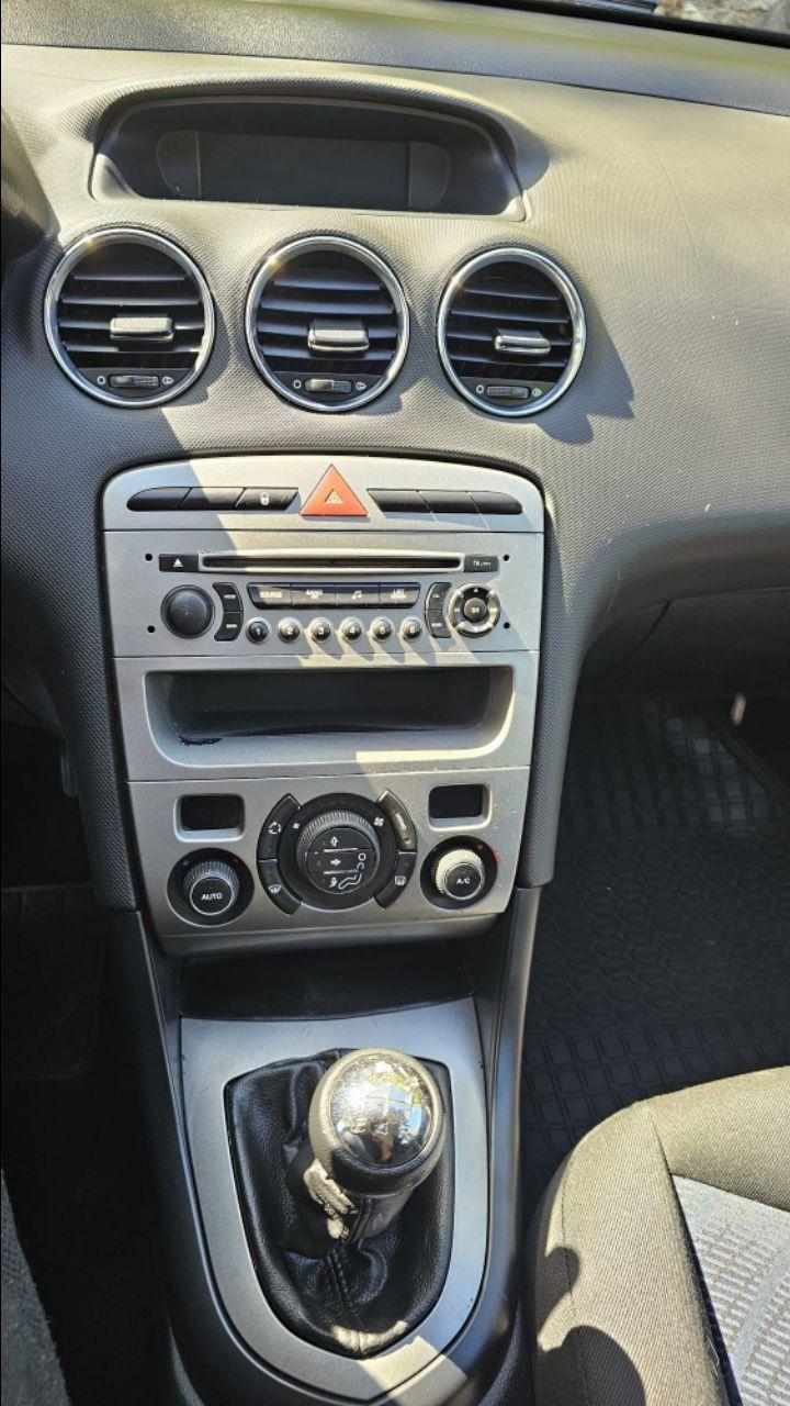 peugeot-308-1-6-hdi-fap-2011-diesel-1560cc