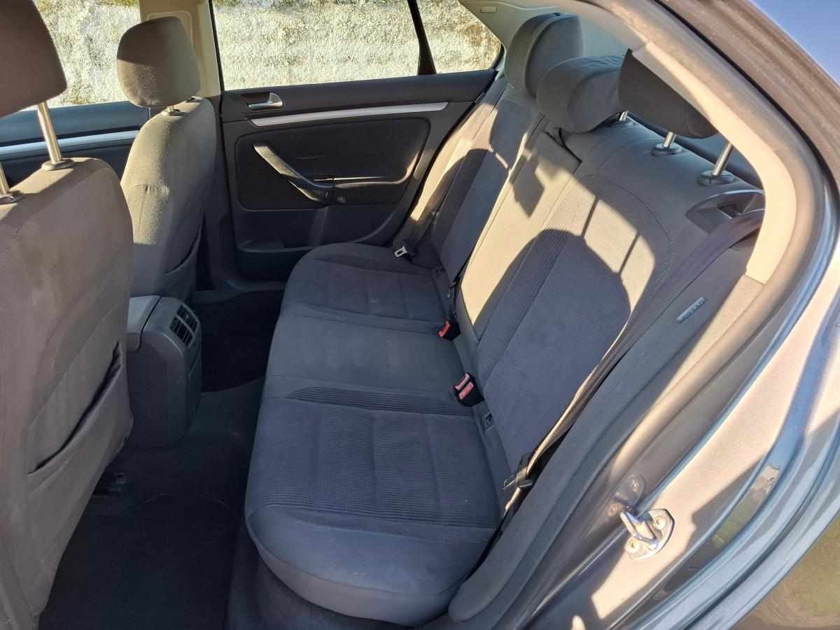 volkswagen-jetta-1-9-105cv-2005-diesel-1896cc