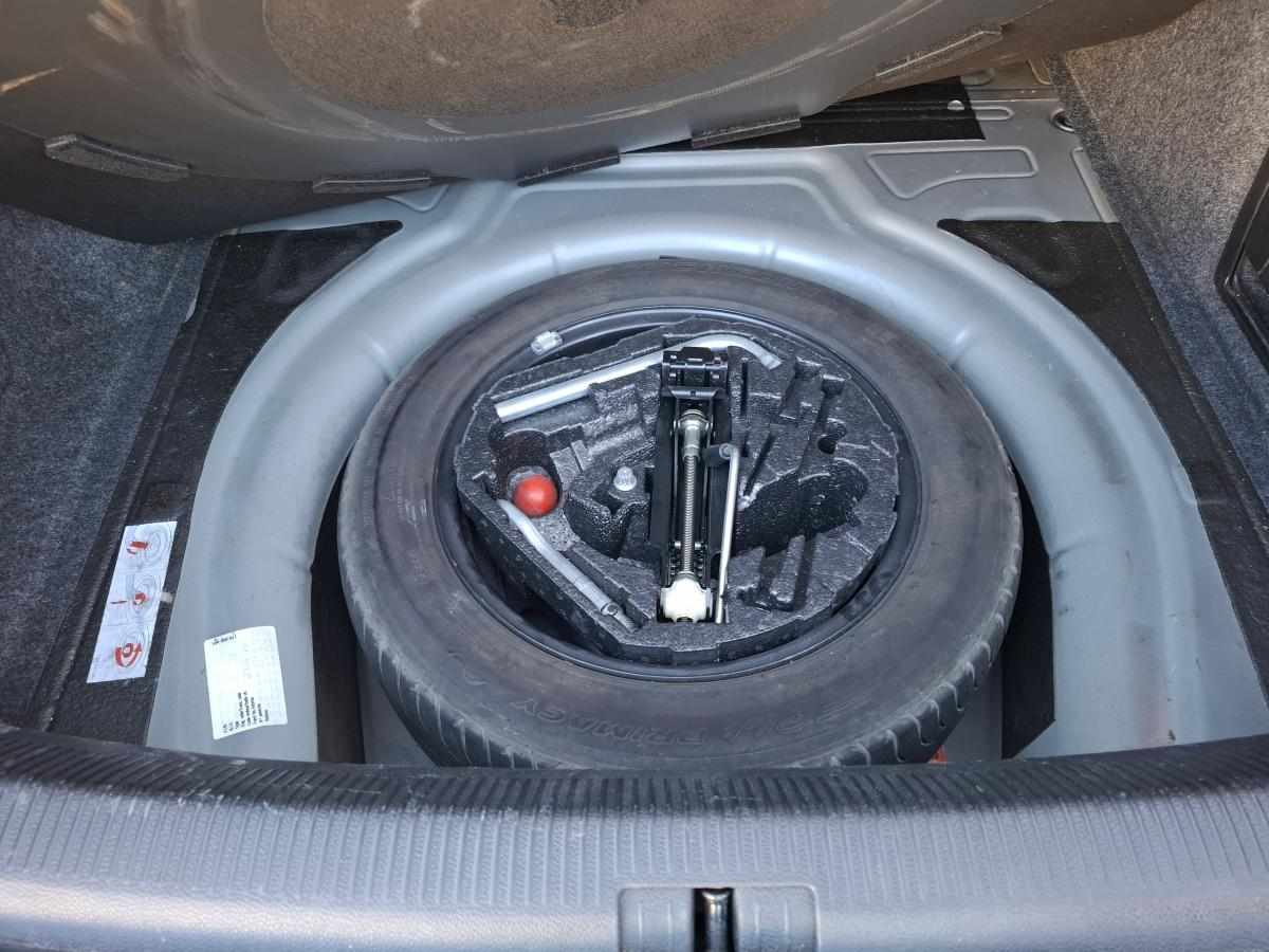 volkswagen-jetta-1-9-105cv-2005-diesel-1896cc