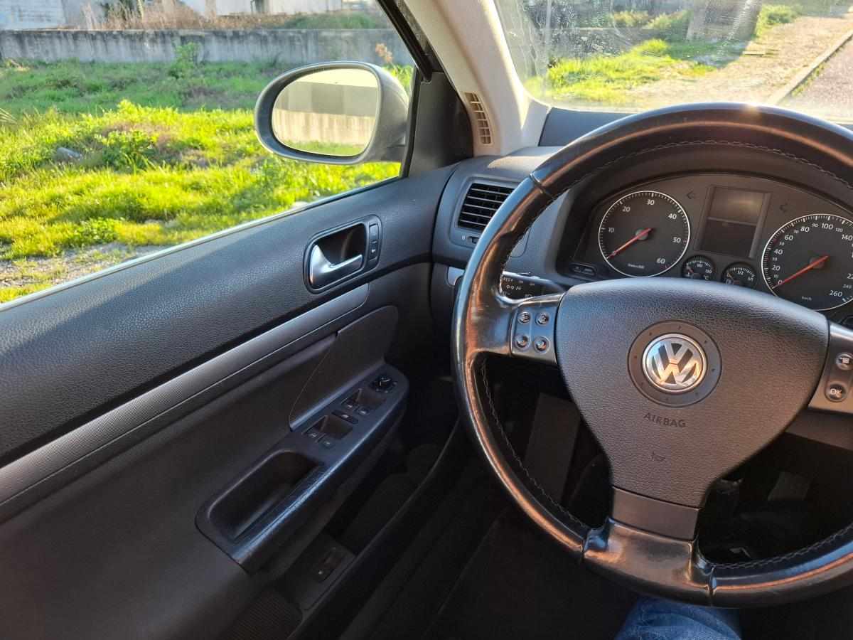 volkswagen-jetta-1-9-105cv-2005-diesel-1896cc