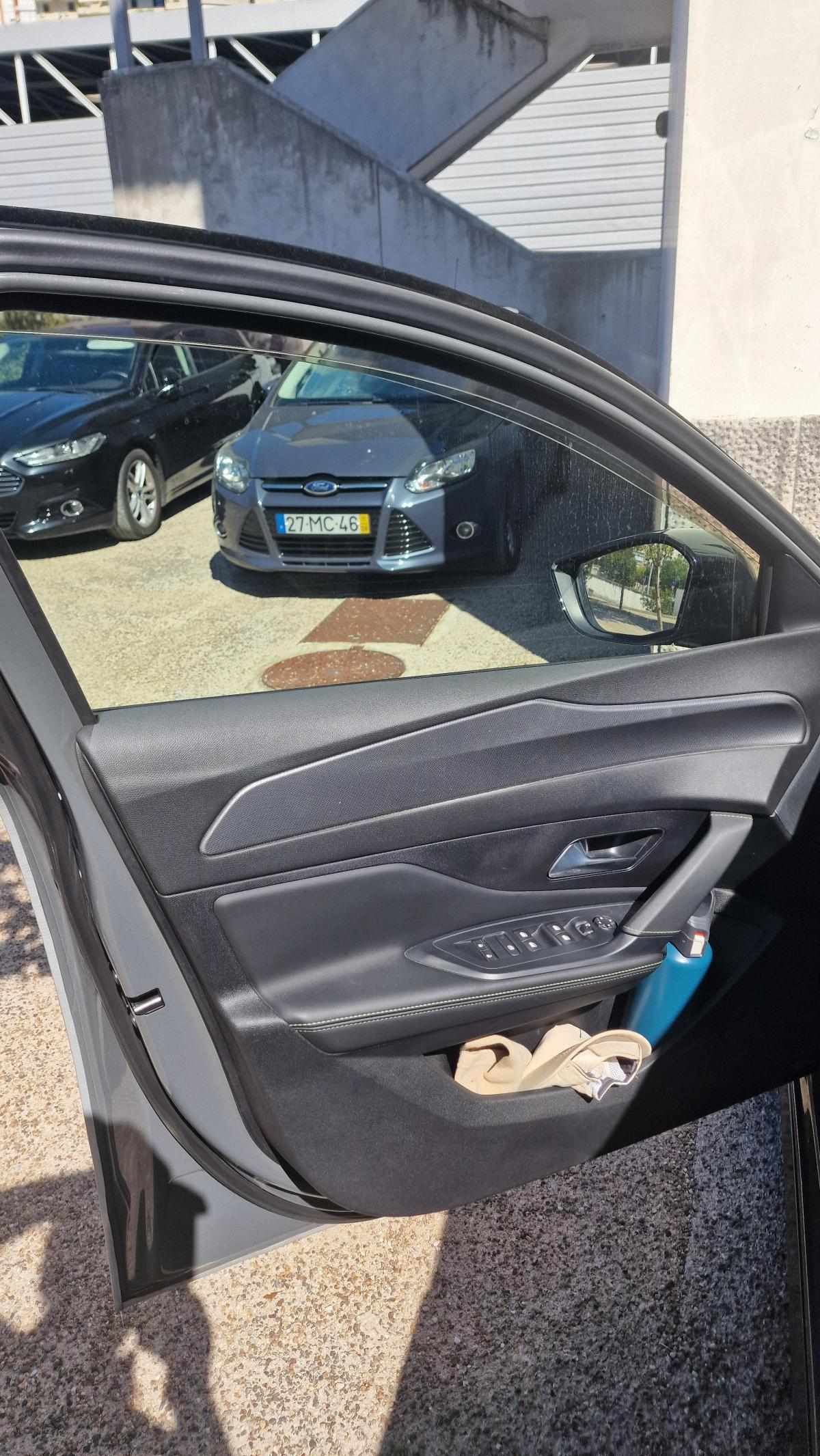peugeot-308-1-6-hybrid-2024-gasolina-1598cc