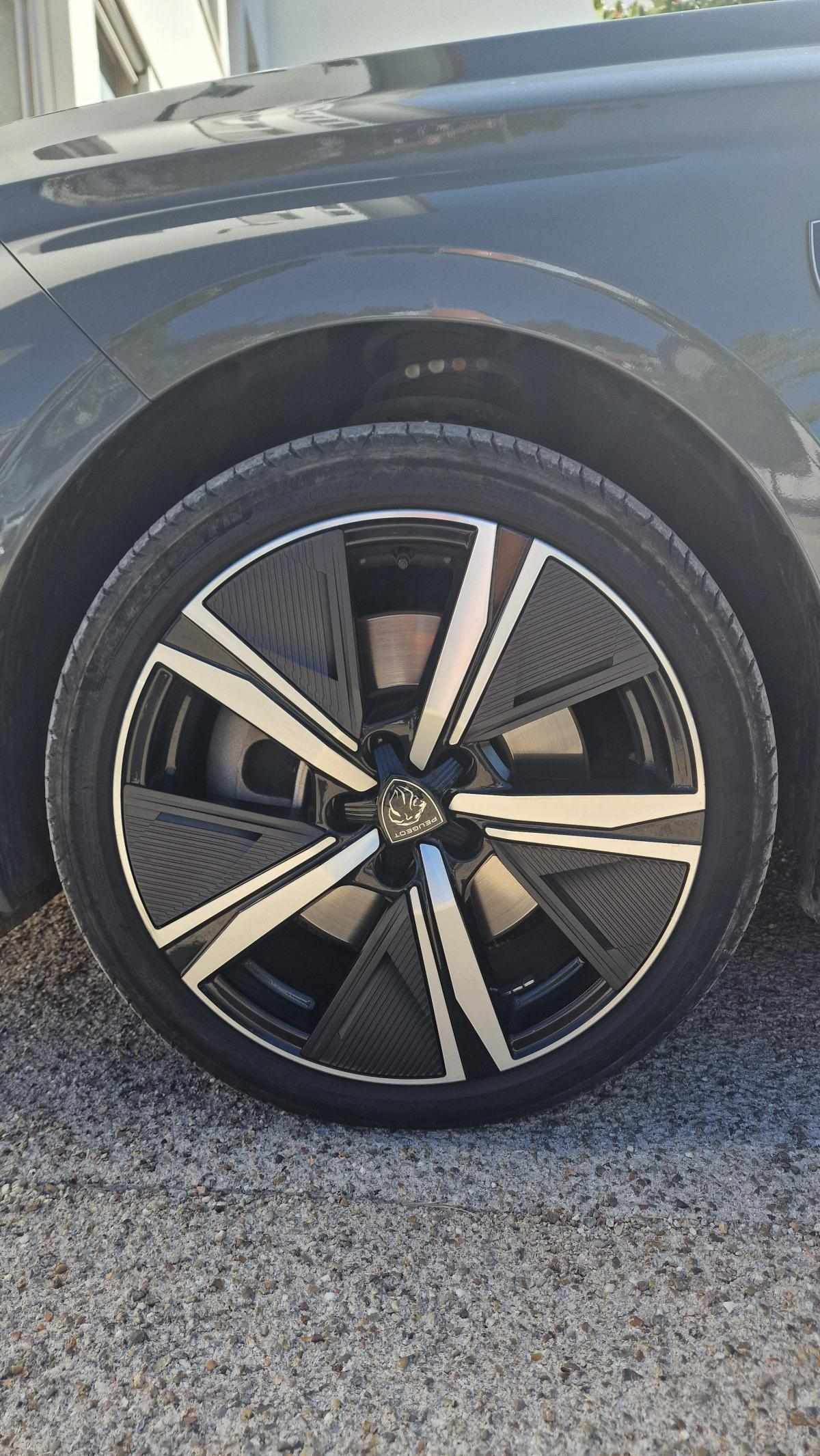peugeot-308-1-6-hybrid-2024-gasolina-1598cc