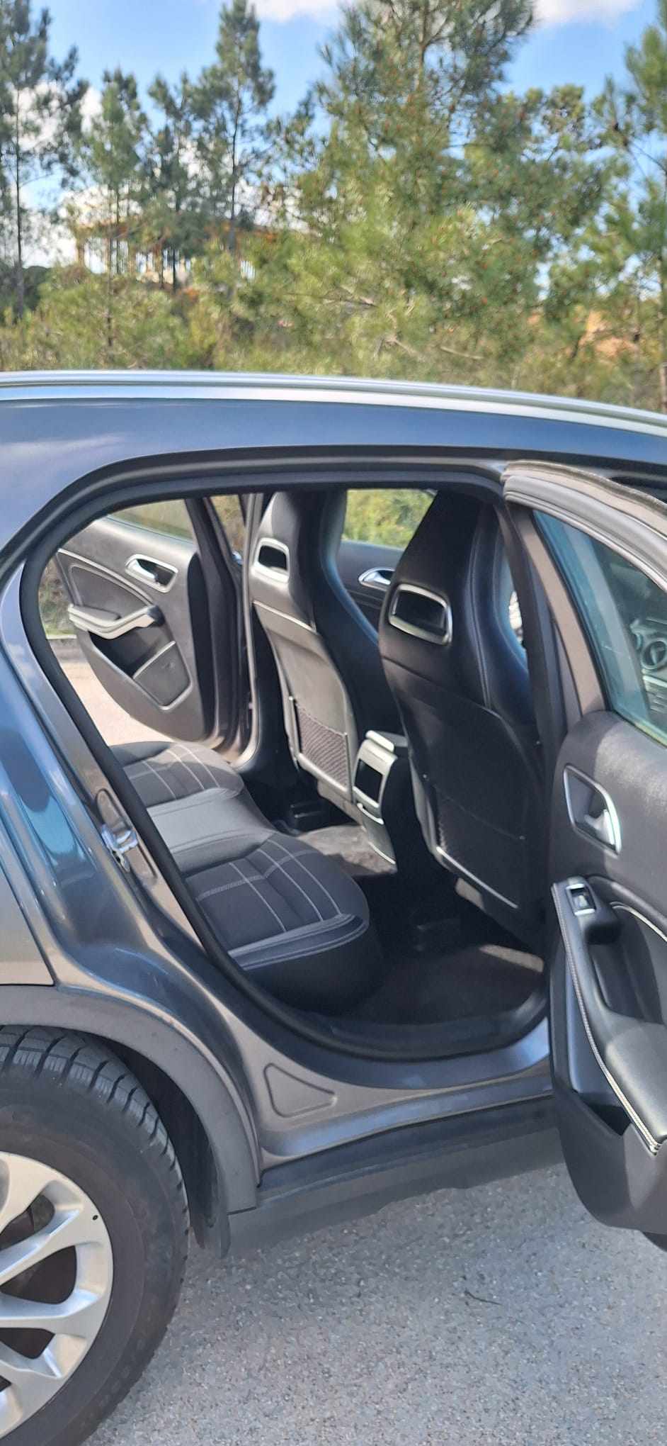 mercedes-benz-gla-200-cdi-4matic-2016-diesel-2143cc