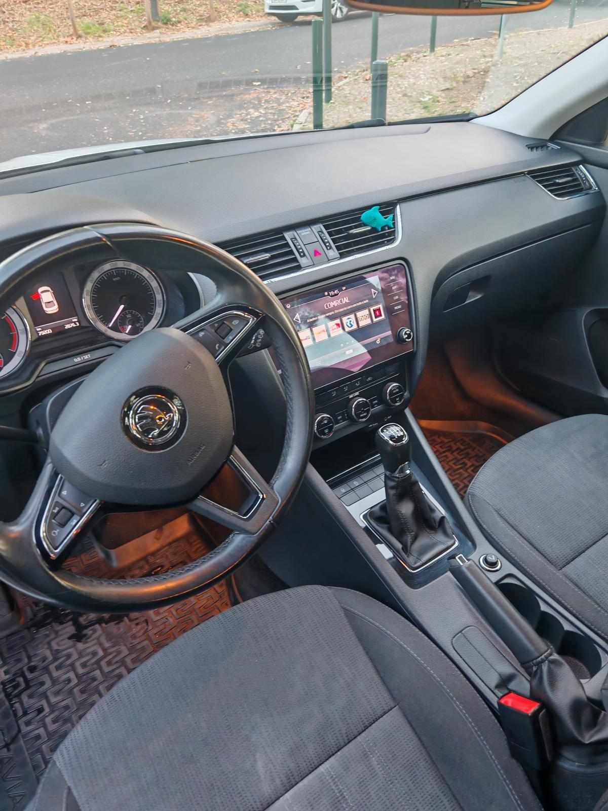 skoda-octavia-1-0-116cv-2017-gasolina-999cc