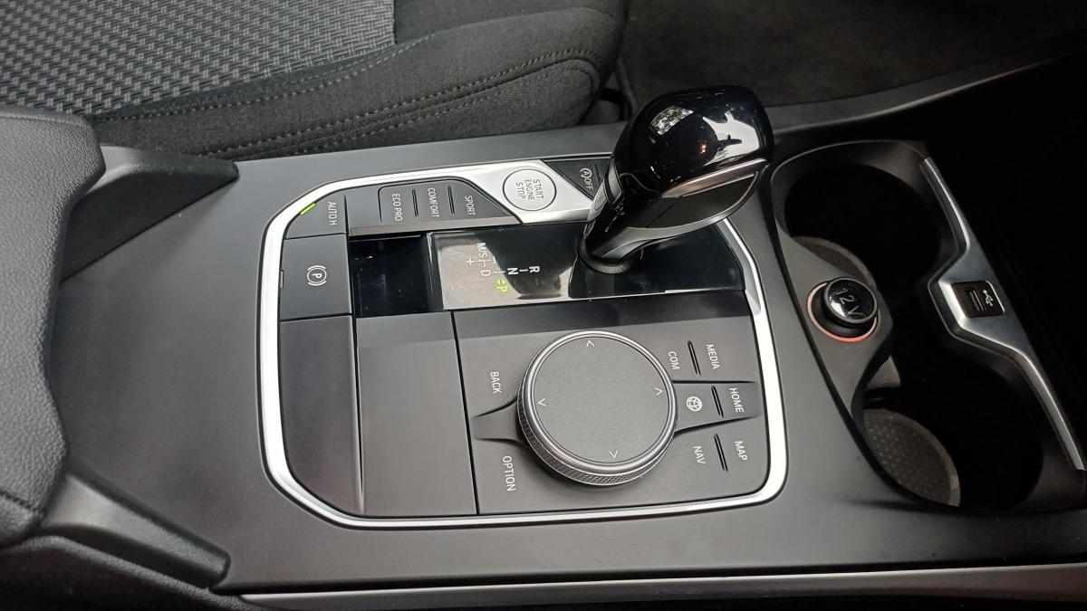 bmw-serie-1-118i-2022-gasolina-1499cc