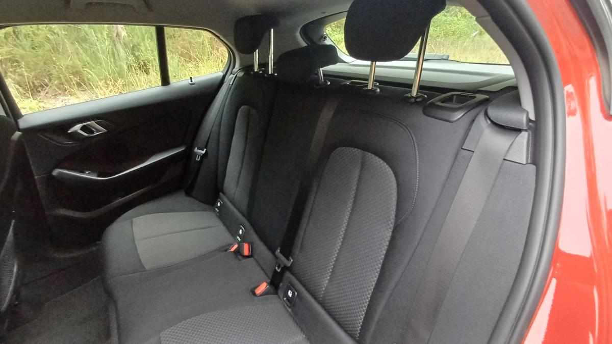 bmw-serie-1-118i-2022-gasolina-1499cc