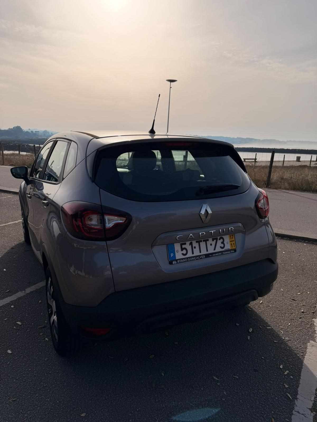 renault-captur-0-9-tce-2017-gasolina-898cc