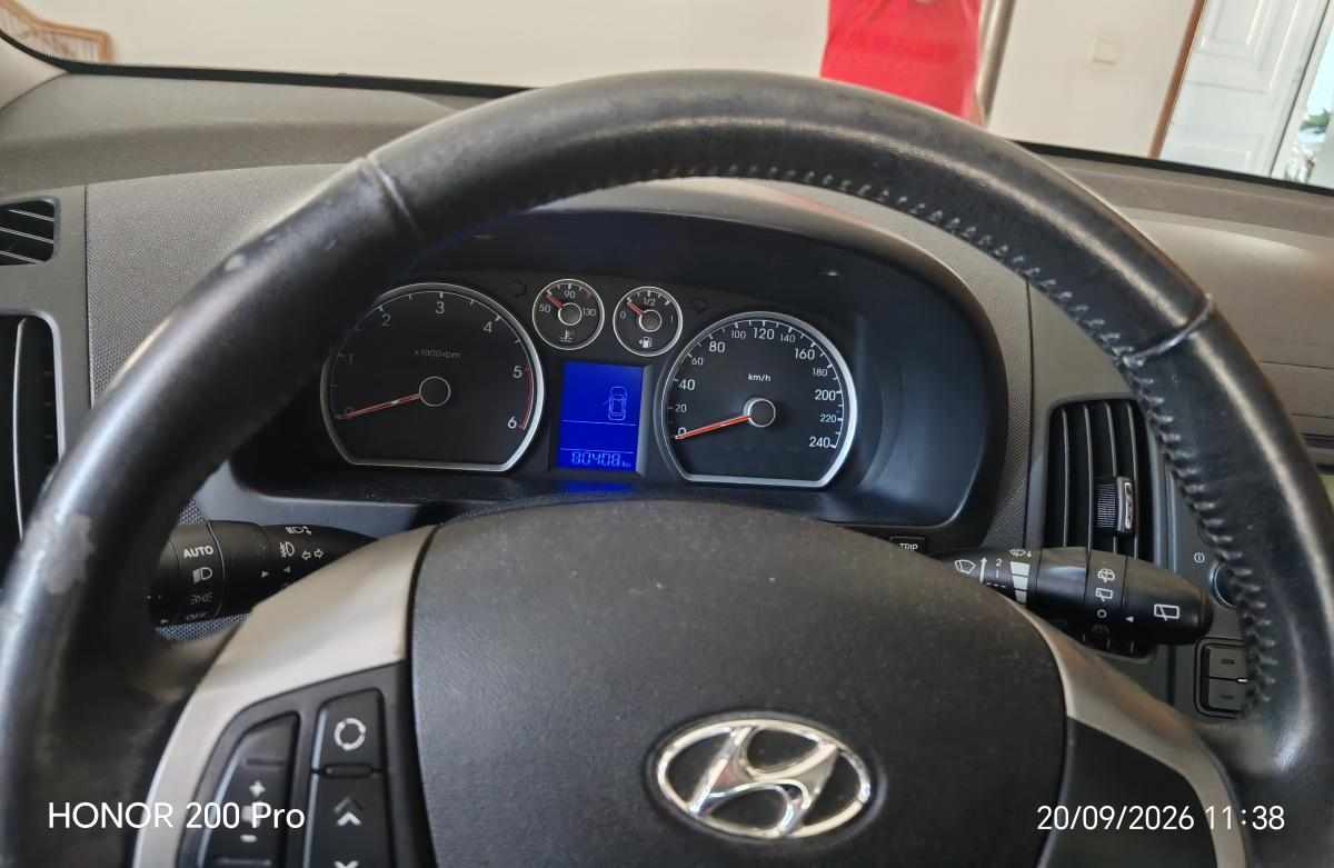 hyundai-i30-1-6-crdi-2010-diesel-1582cc