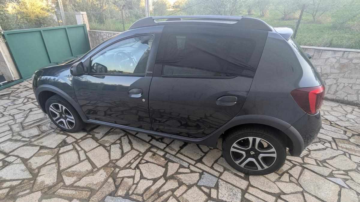 dacia-sandero-0-9-tce-2018-gasolina-898cc