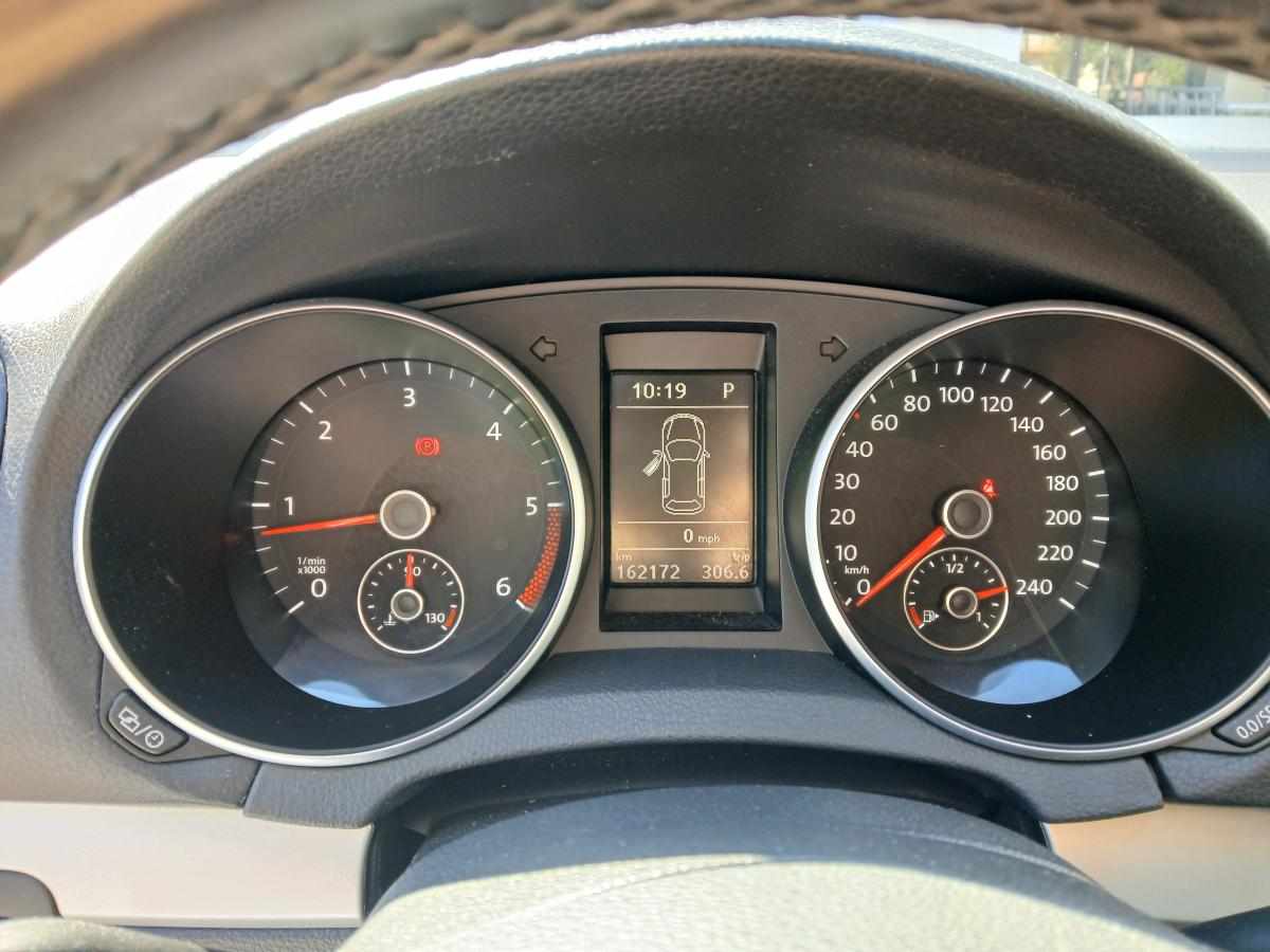 volkswagen-golf-1-6-tdi-2012-diesel-1598cc