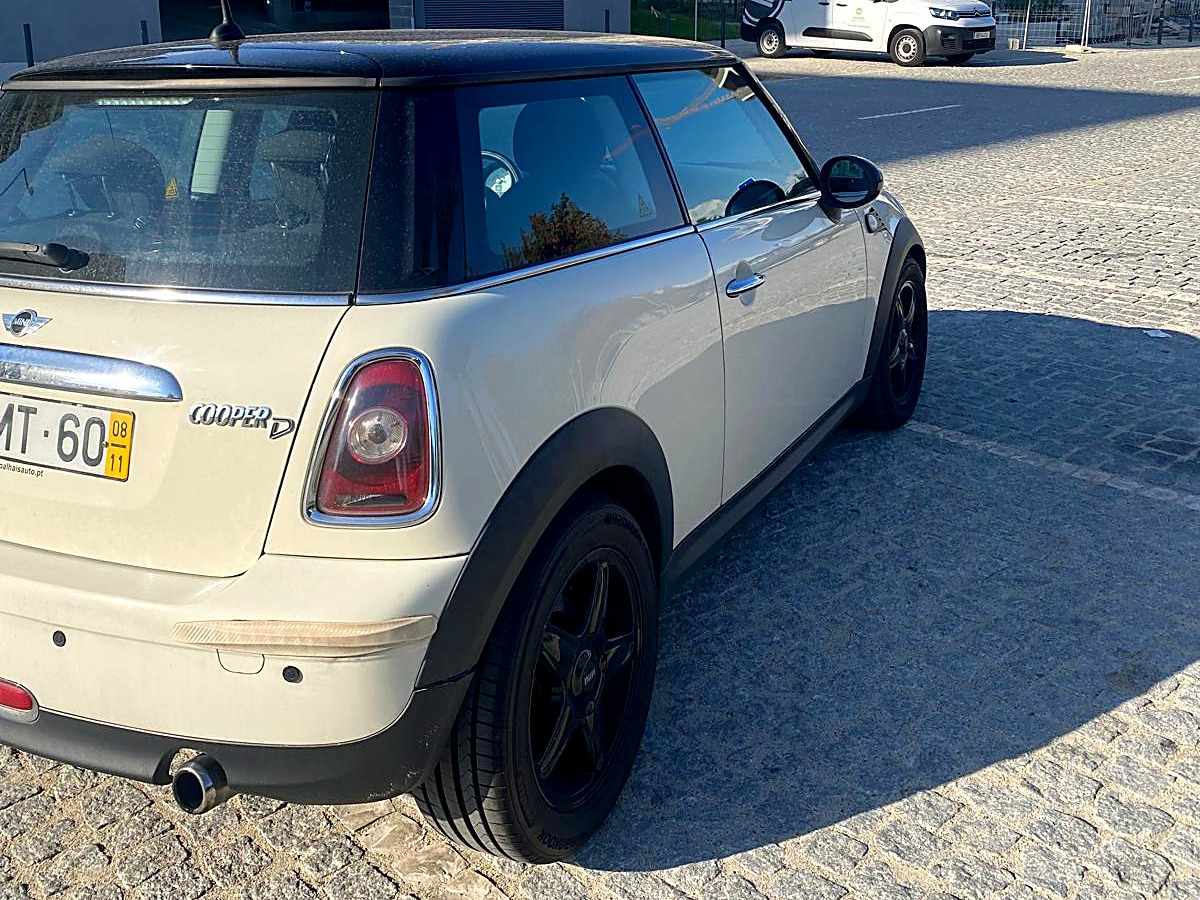 mini-hatch-d-2-0-2008-diesel-1560cc