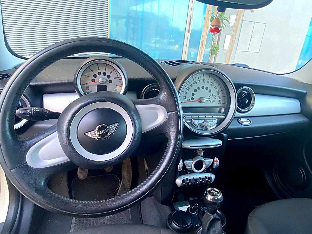 mini-hatch-d-2-0-2008-diesel-1560cc