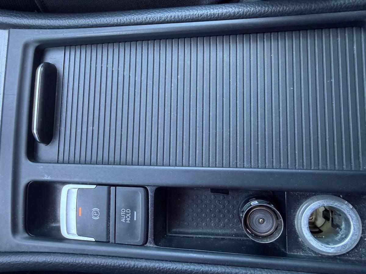 volkswagen-golf-1-6-tdi-bluemotion-2014-diesel-1598cc
