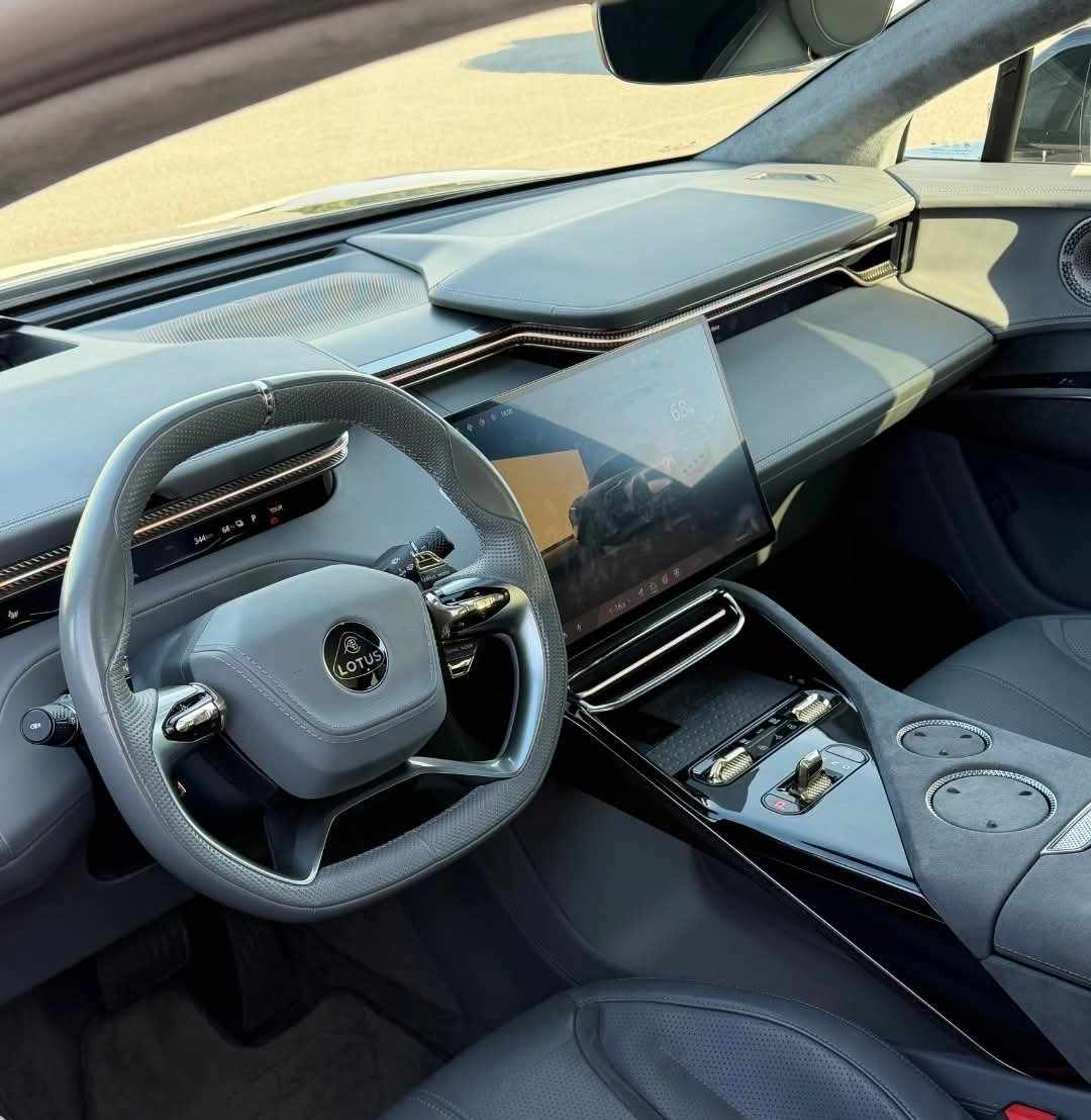 lotus-eletre-1-geracao-2024-eletrico