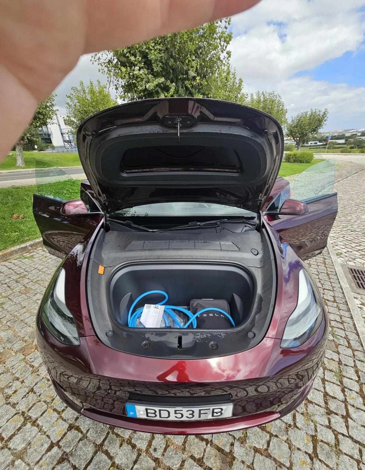 tesla-model-y-long-range-awd-2023-eletrico