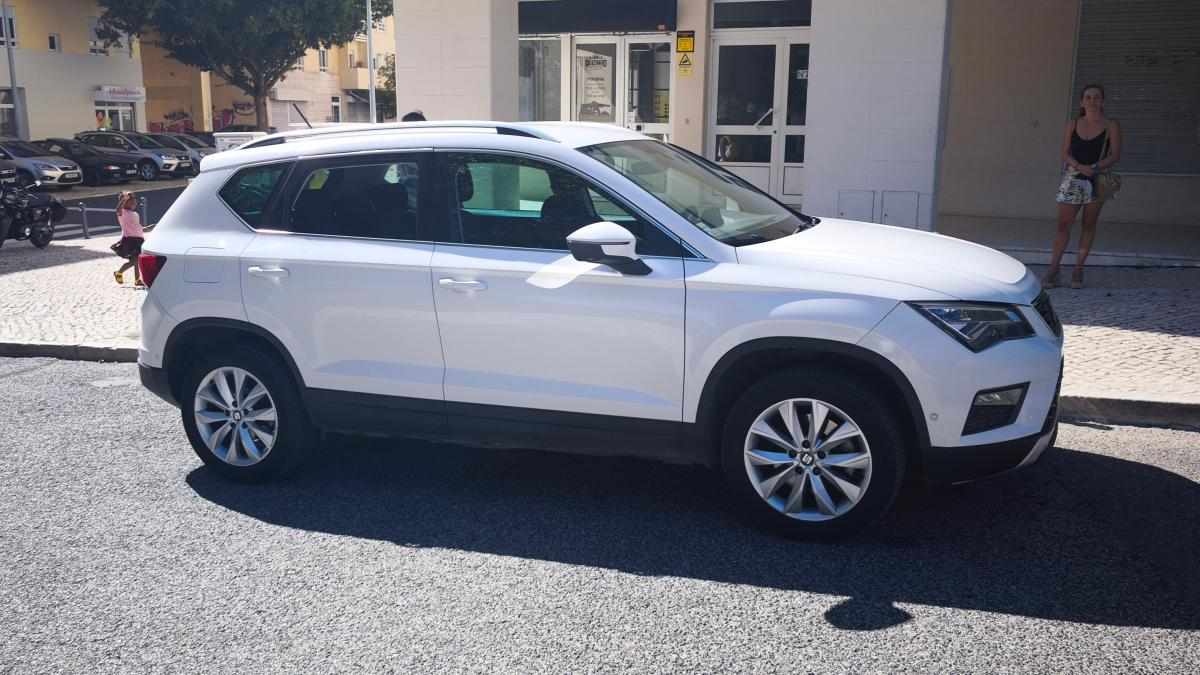 seat-ateca-1-6-tdi-ecomotive-2017-diesel-1598cc