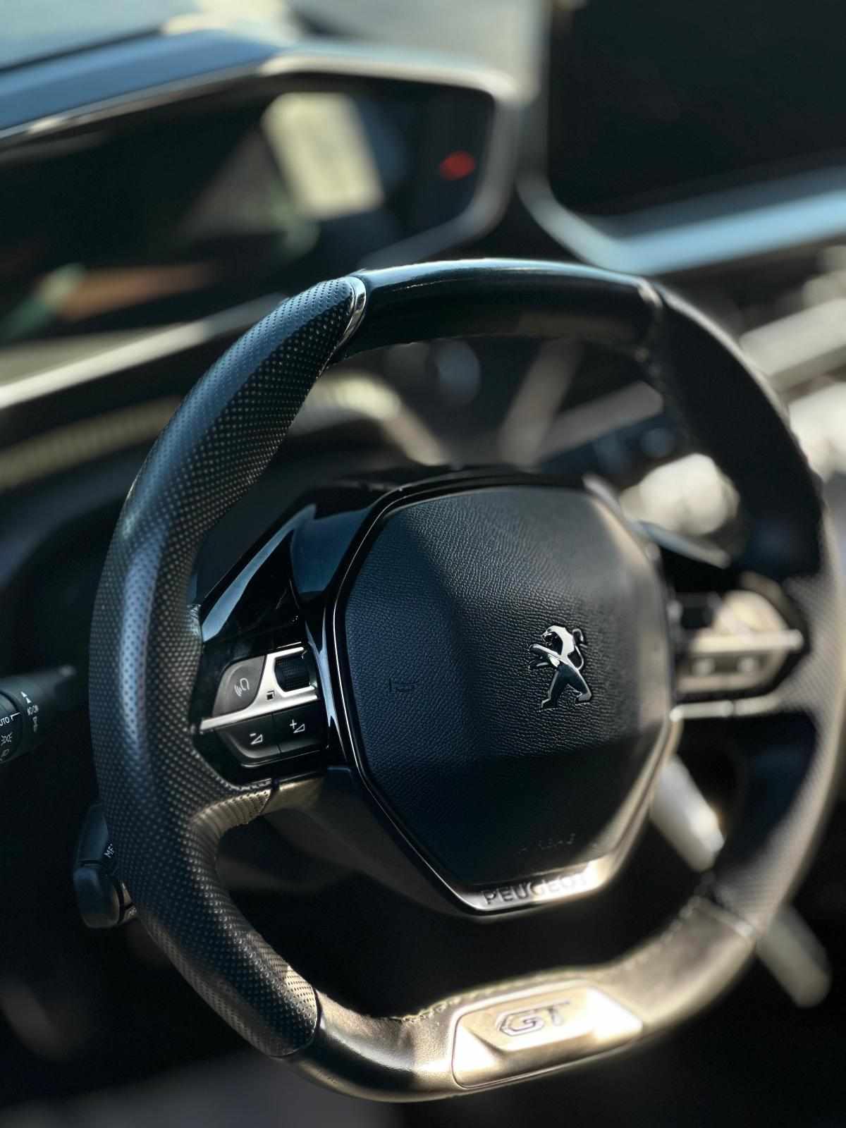 peugeot-2008-1-2-puretech-2021-gasolina-1199cc