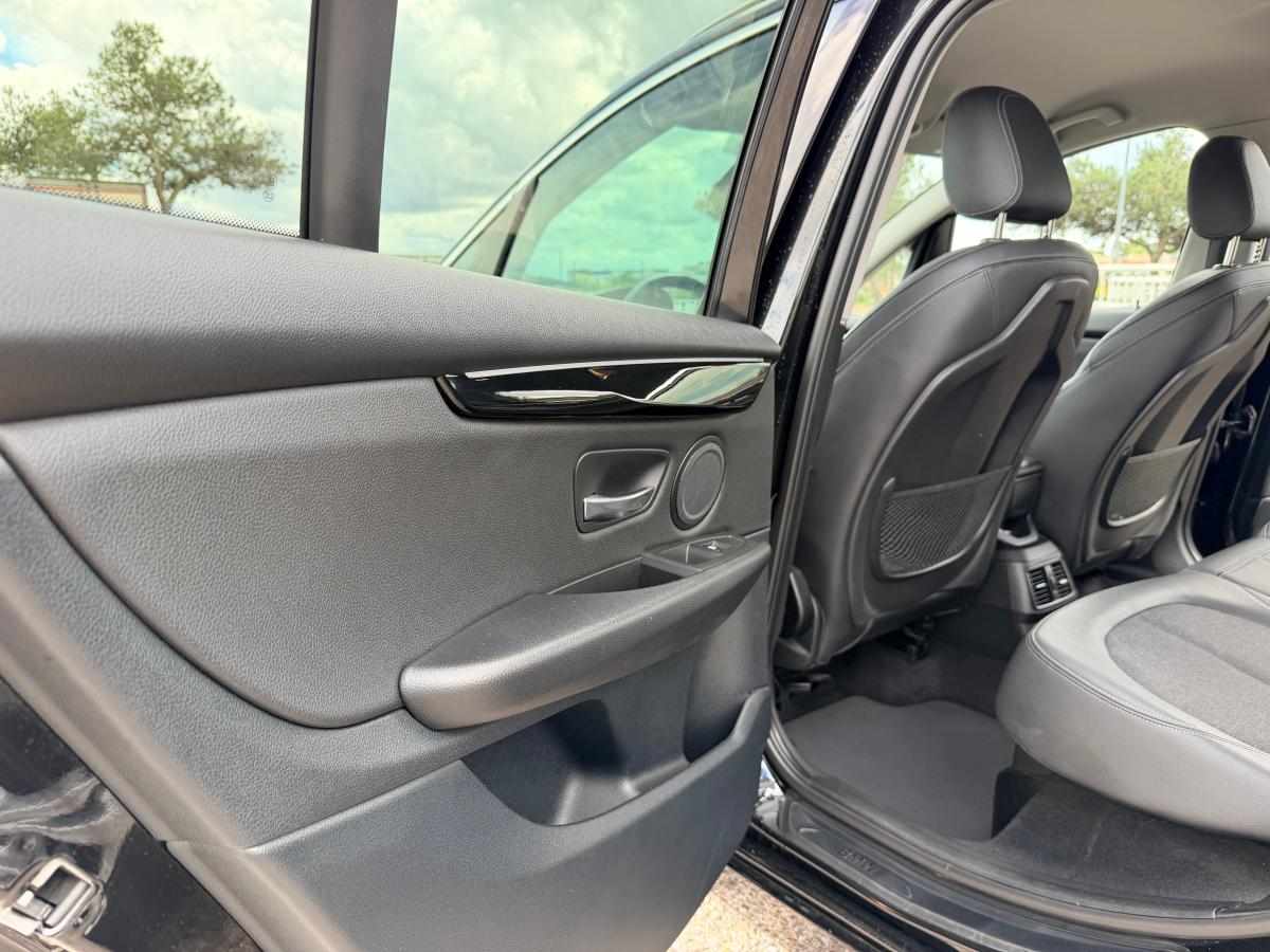 bmw-serie-2-216d-2019-diesel-1496cc