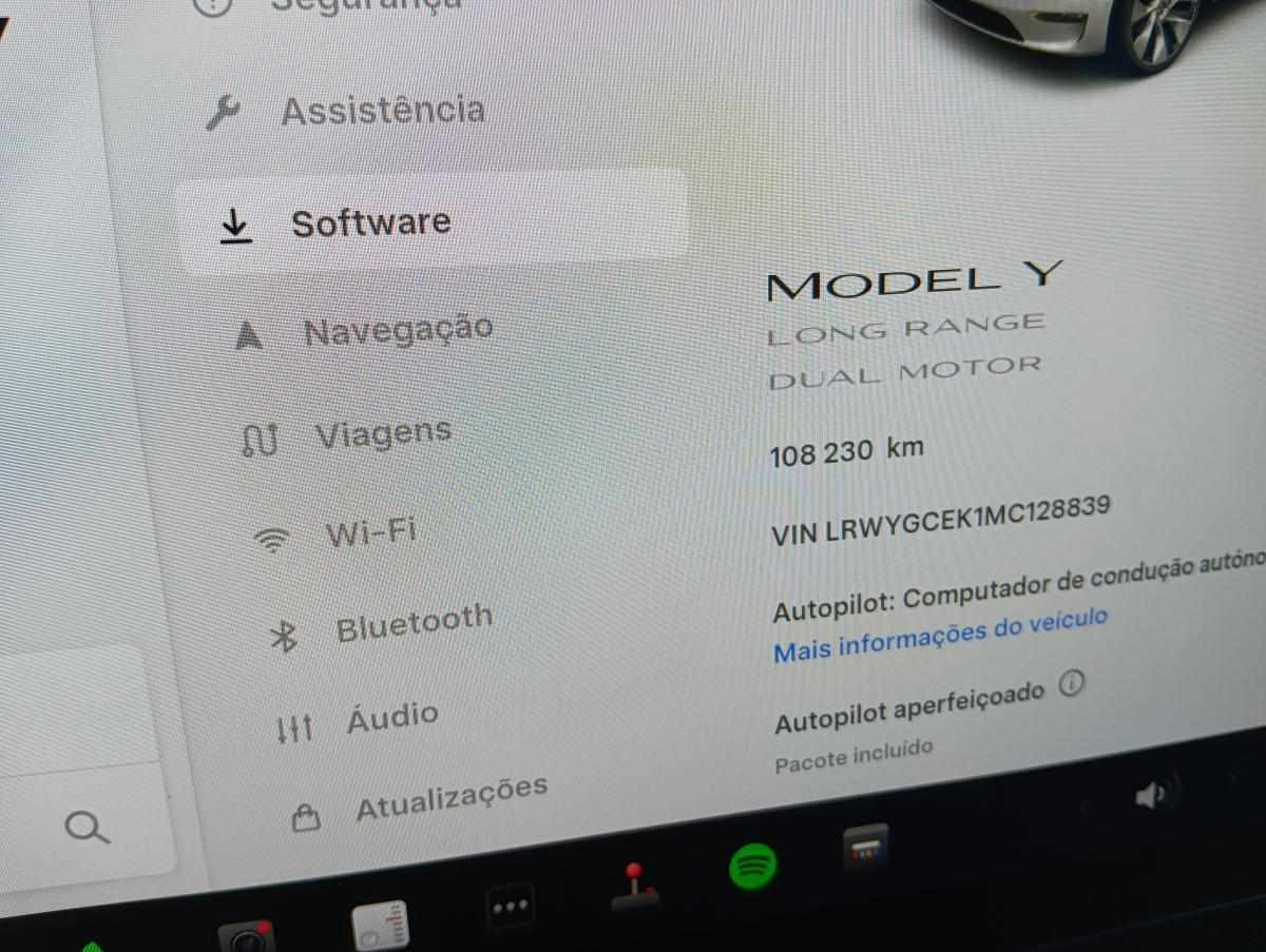 tesla-model-y-long-range-awd-2021-eletrico