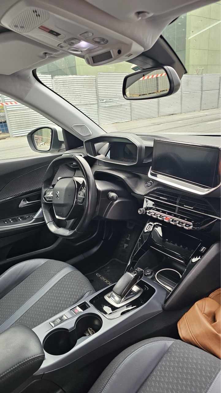 peugeot-2008-e-2008-2020-eletrico
