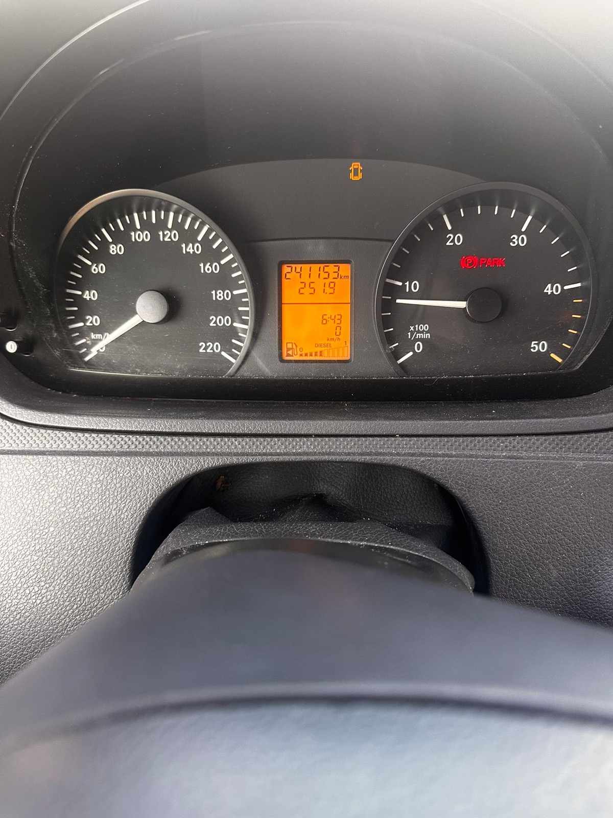 mercedes-benz-vito-113-cdi-2013-diesel-2143cc