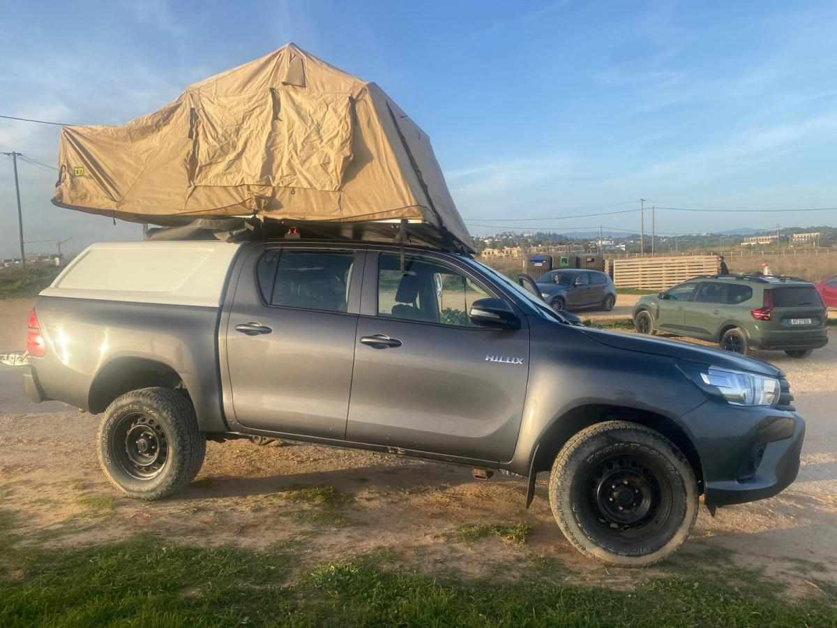 toyota-hilux-2-4-awd-2017-diesel-2393cc