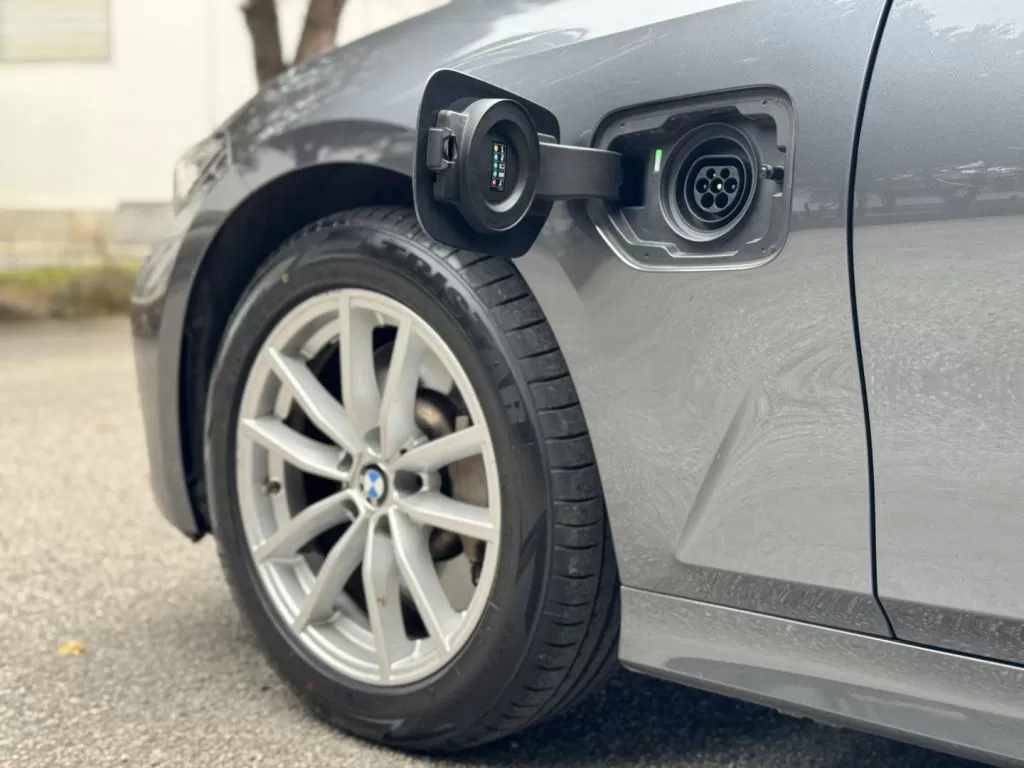bmw-serie-3-330e-2019-gasolina-1988cc