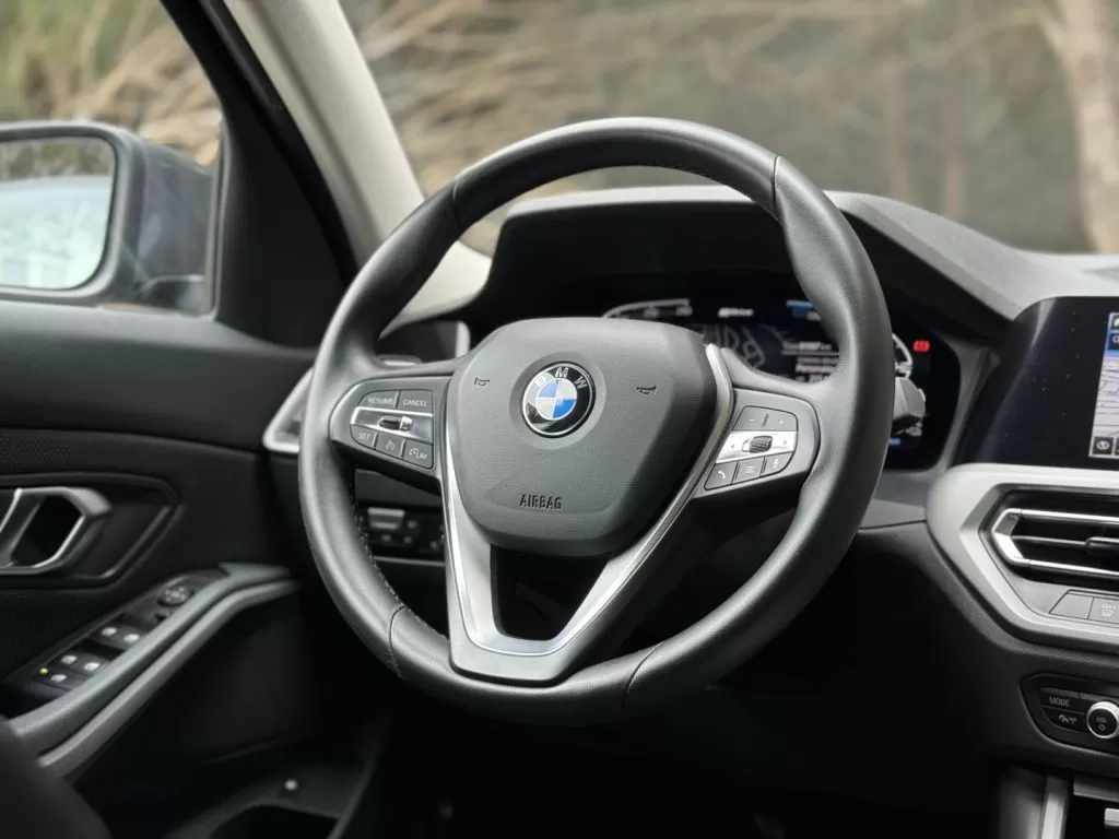 bmw-serie-3-330e-2019-gasolina-1988cc