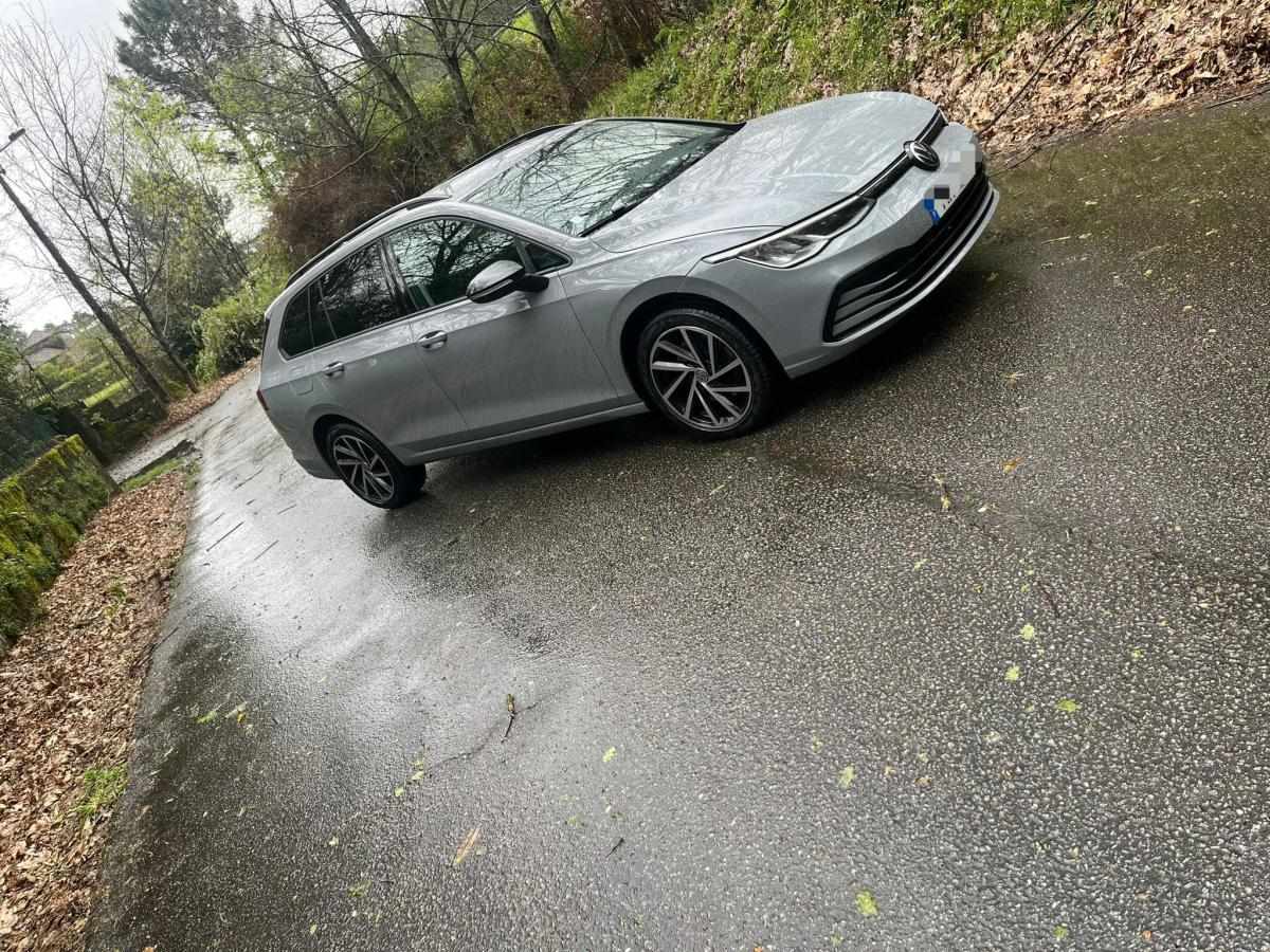 volkswagen-golf-2-0-tdi-2021-diesel-1968cc