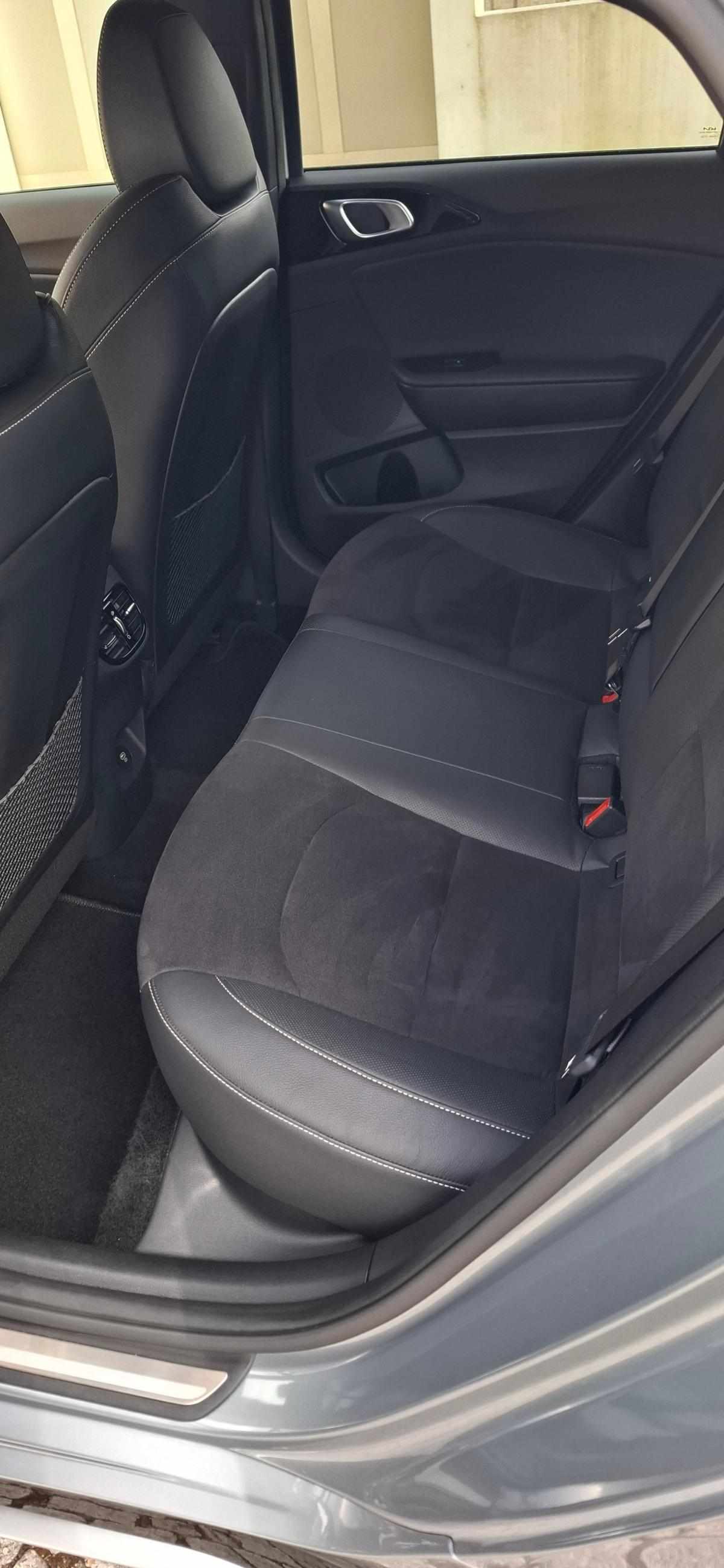 kia-ceed-1-0-t-gdi-2023-gasolina-998cc