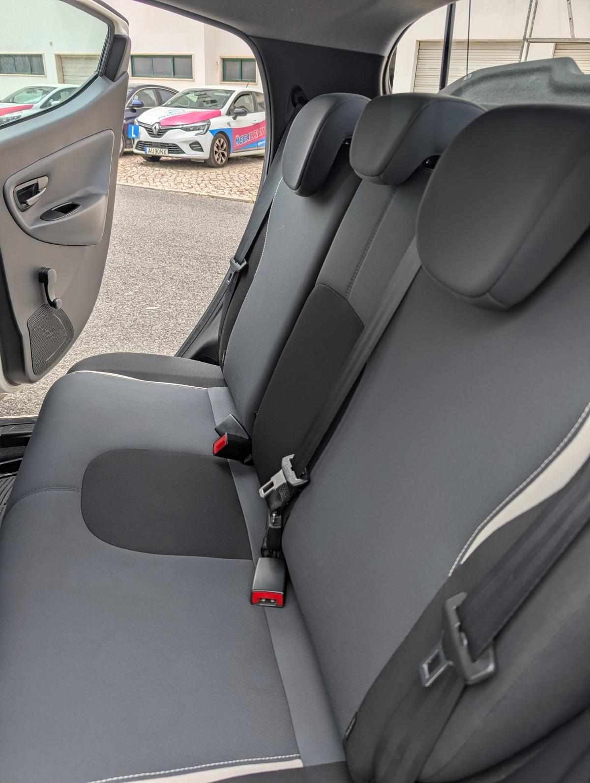 lancia-ypsilon-1-2-69cv-2015-gasolina-1242cc