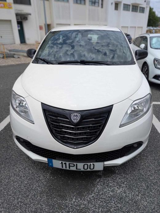 lancia-ypsilon-1-2-69cv-2015-gasolina-1242cc