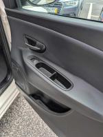lancia-ypsilon-1-2-69cv-2015-gasolina-1242cc