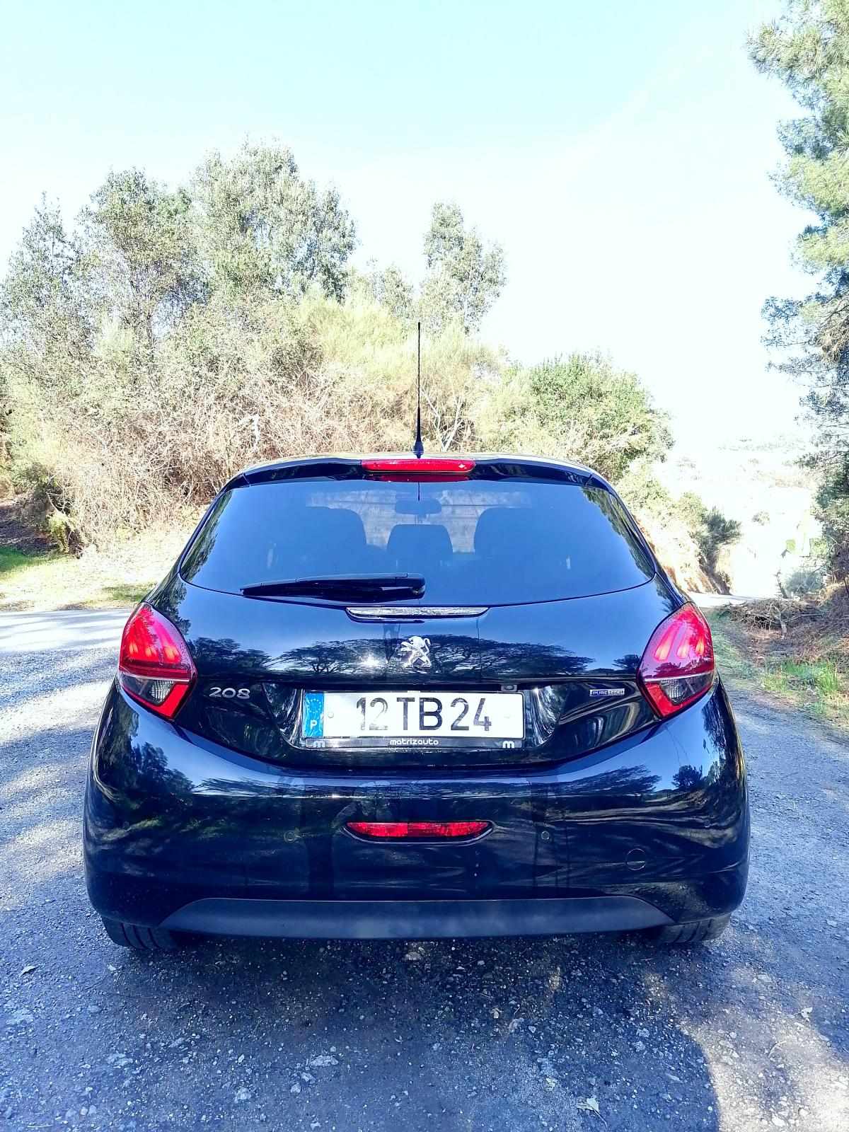 peugeot-208-1-2-vti-2017-gasolina-1199cc