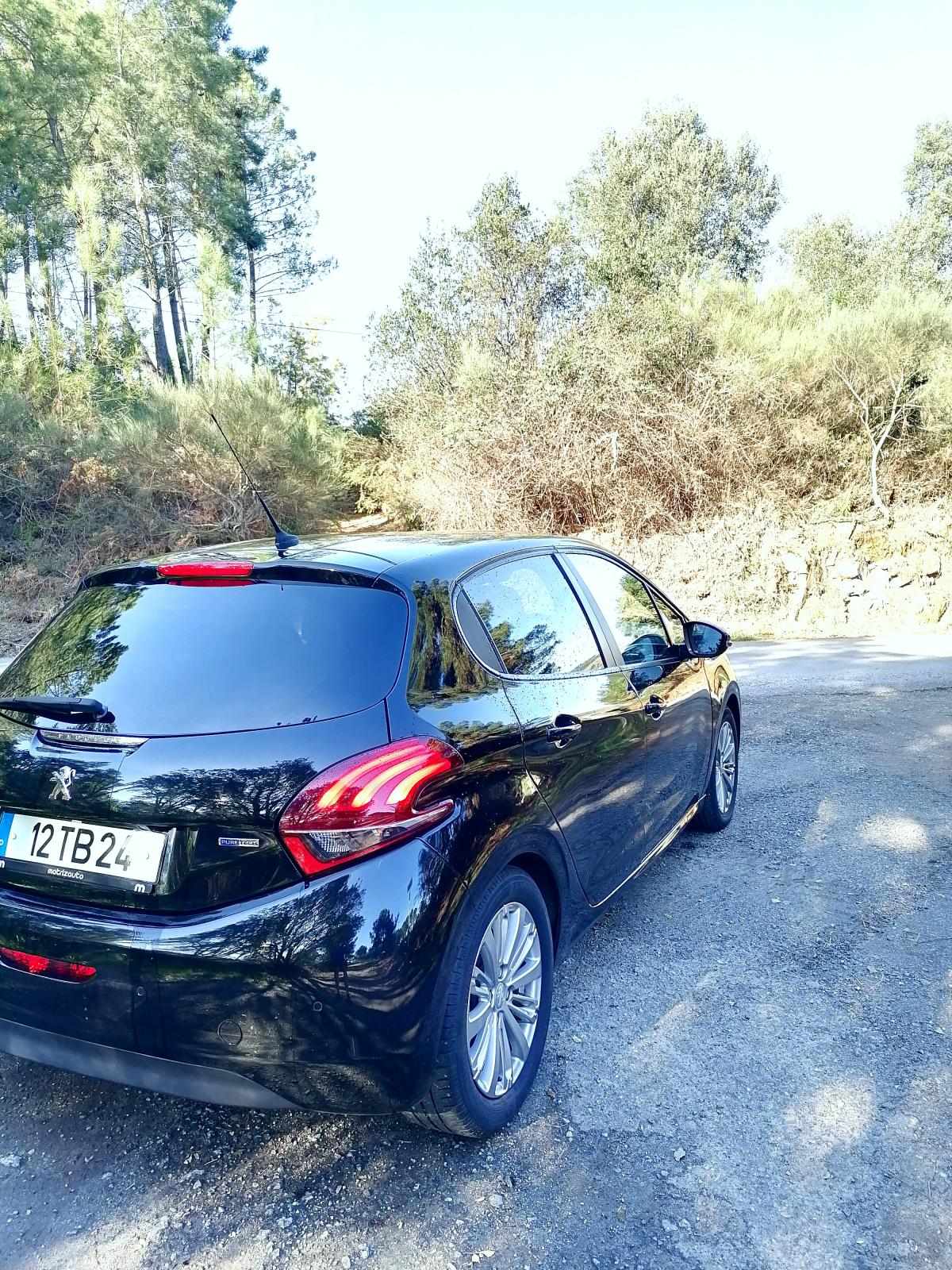 peugeot-208-1-2-vti-2017-gasolina-1199cc