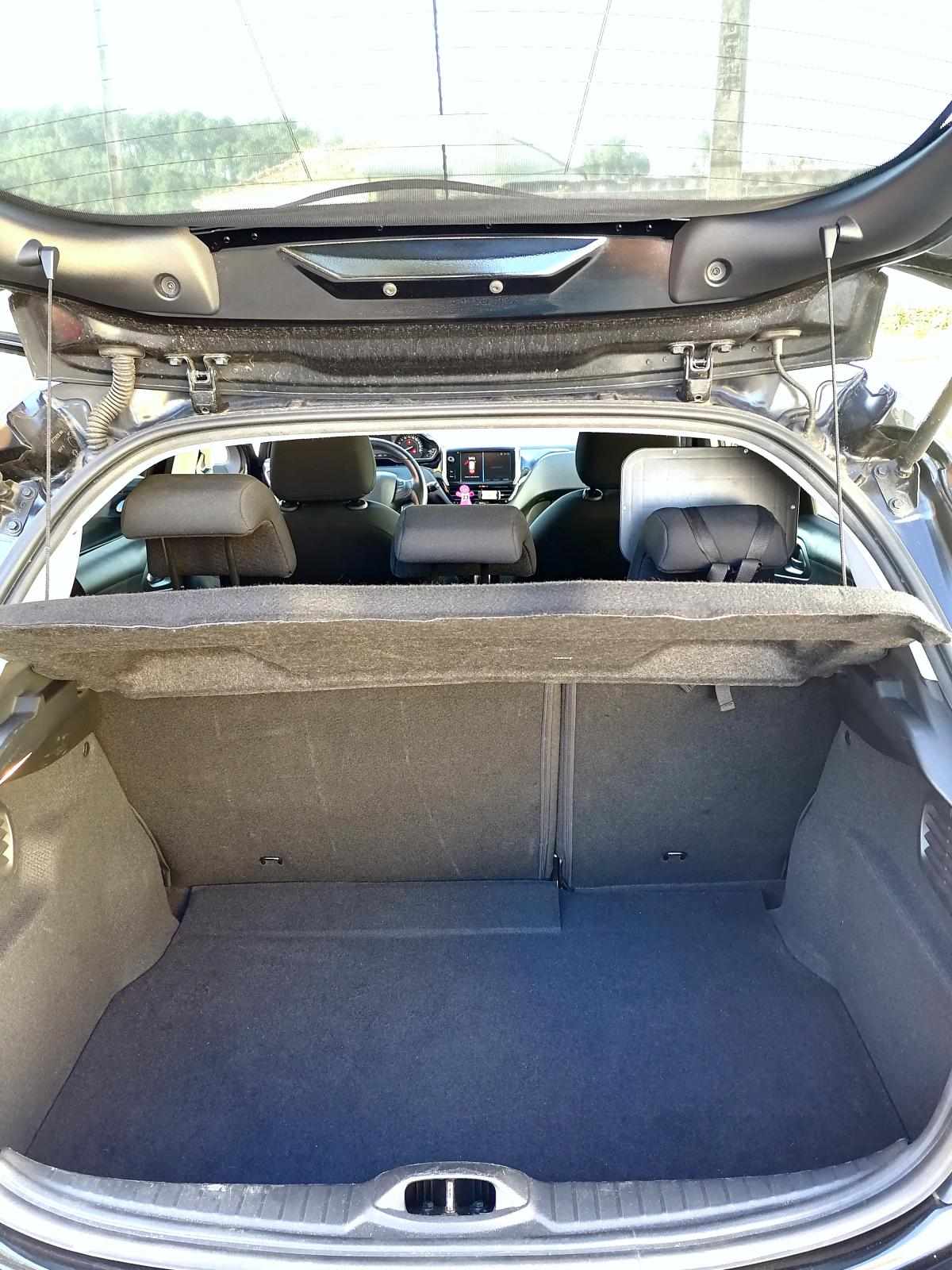 peugeot-208-1-2-vti-2017-gasolina-1199cc