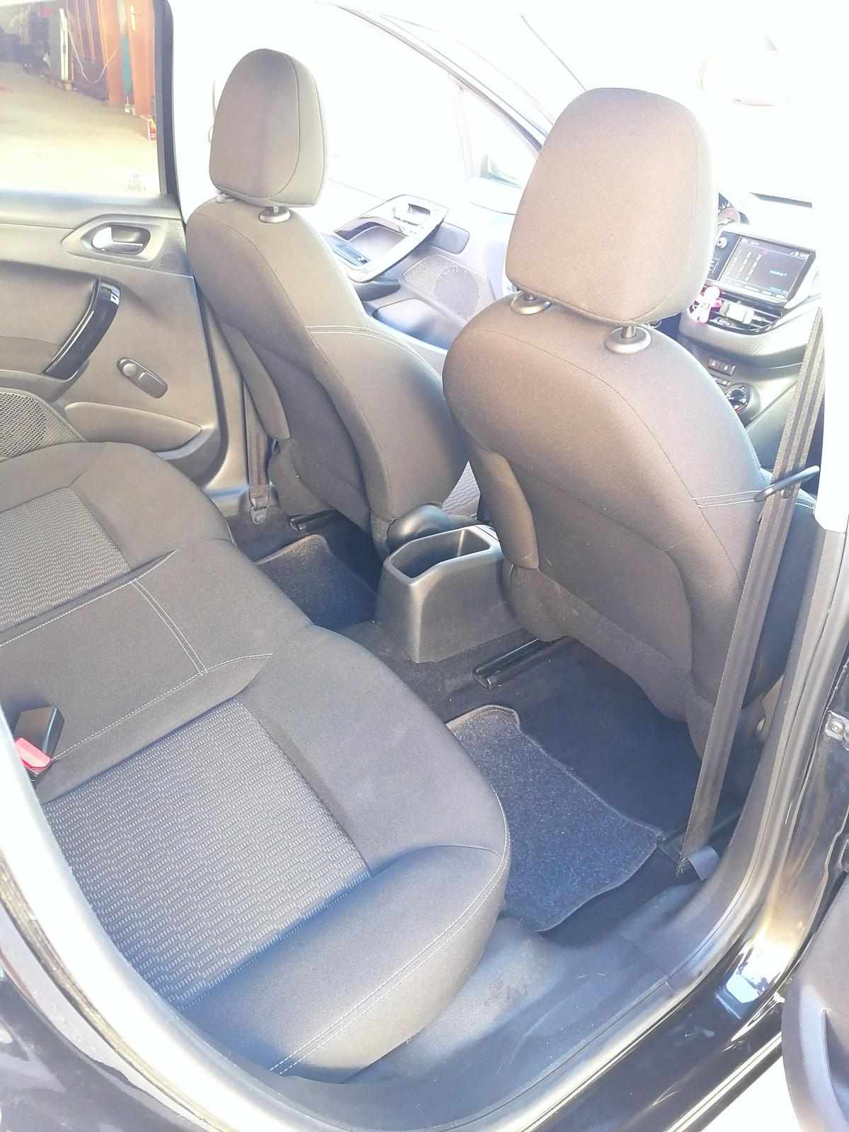 peugeot-208-1-2-vti-2017-gasolina-1199cc
