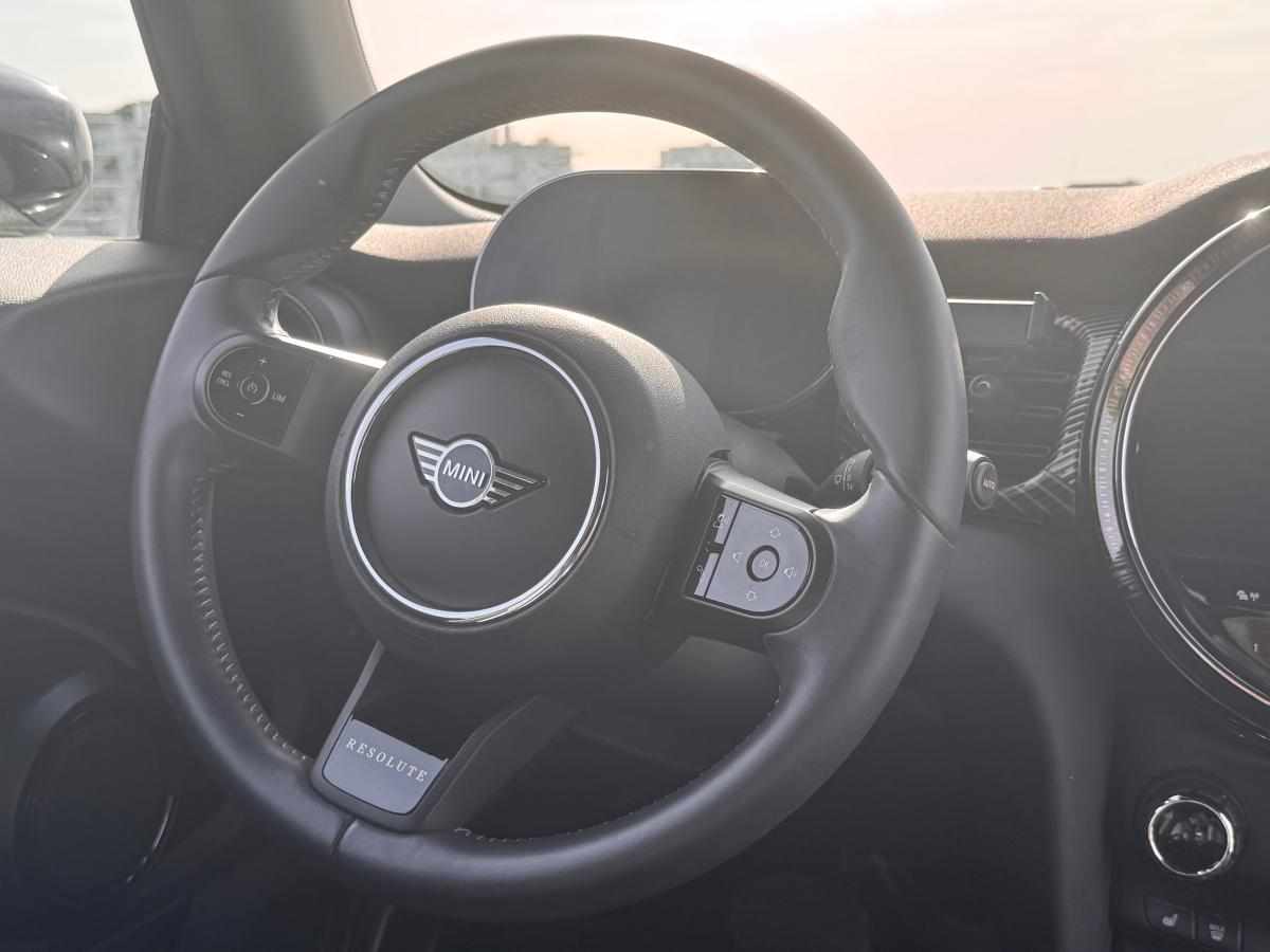 mini-hatch-1-5-2023-gasolina-1499cc