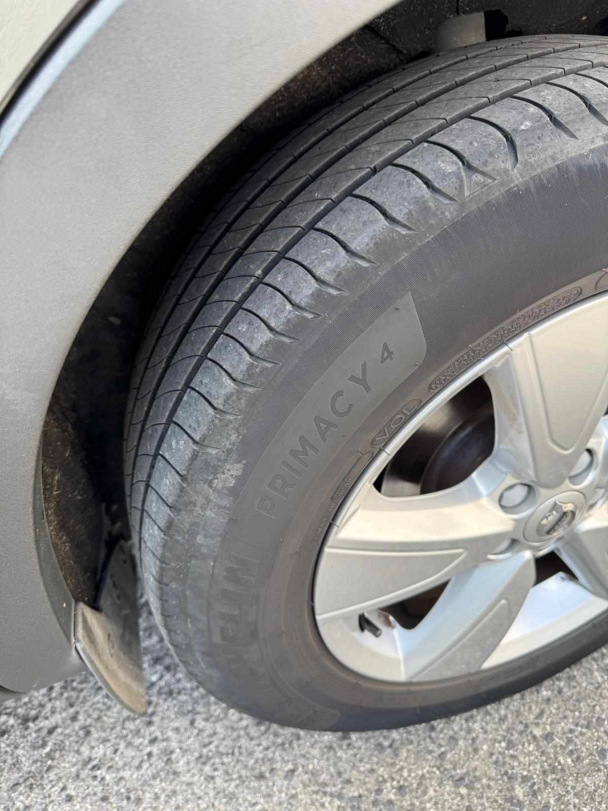 volvo-xc40-1-5-t3-2019-gasolina-1477cc