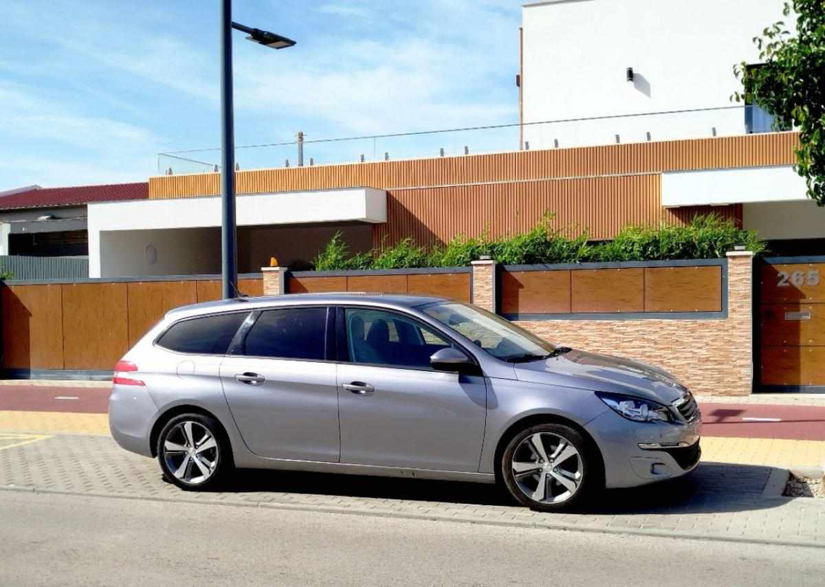 peugeot-308-1-6-bluehdi-fap-2015-diesel-1560cc