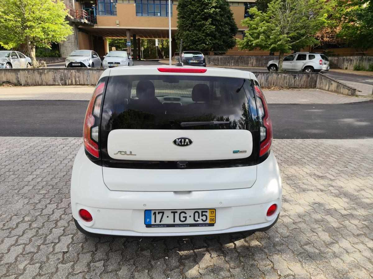 kia-soul-27-kwh-2017-eletrico