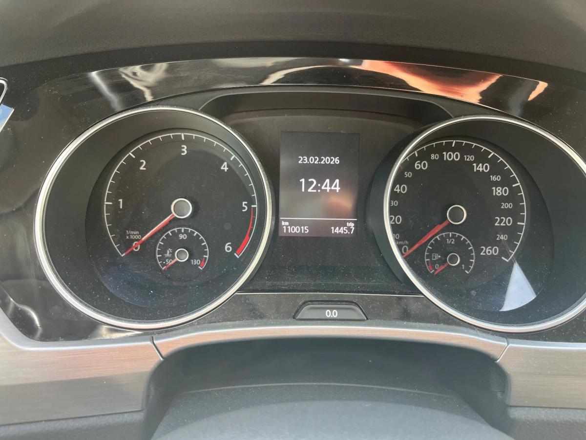volkswagen-touran-1-6-tdi-bluemotion-2017-diesel-1598cc