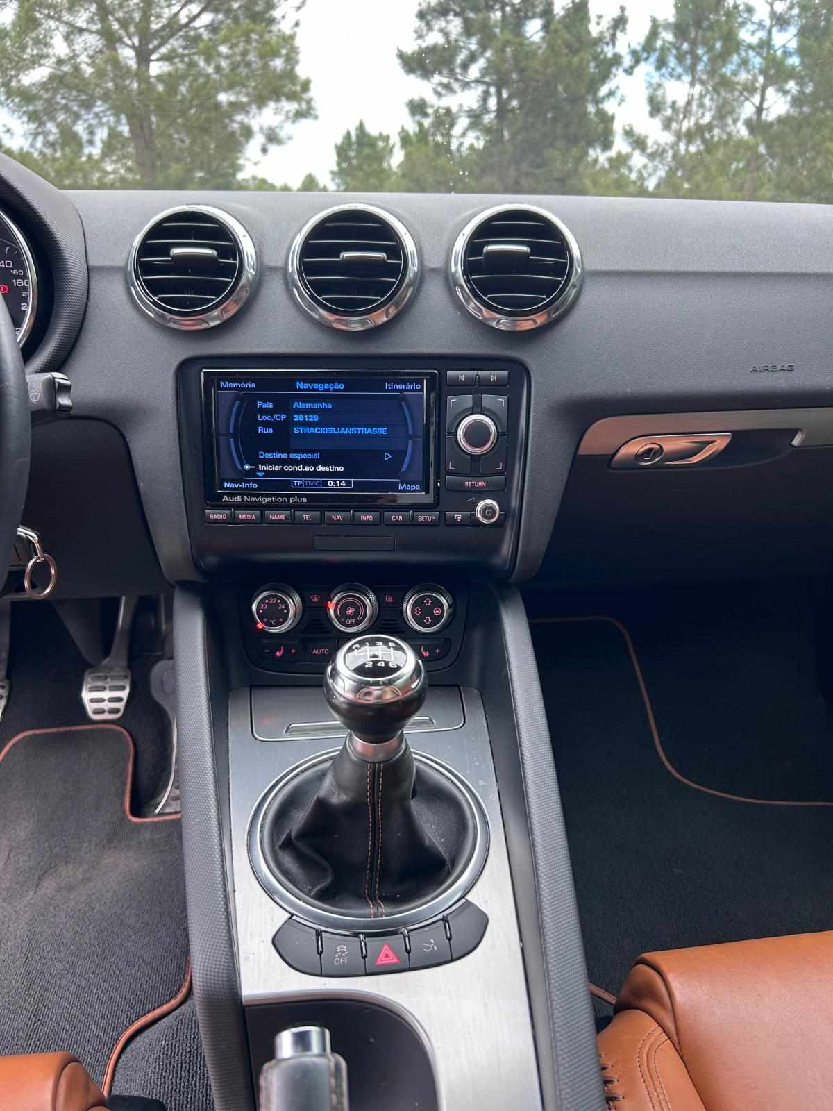 audi-tt-2-0-tdi-dpf-quattro-2012-diesel-1968cc