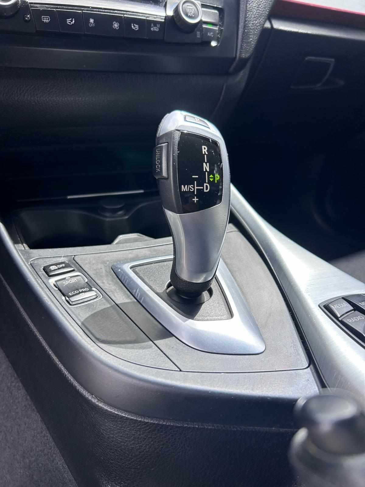 bmw-serie-1-118d-2012-diesel-1995cc